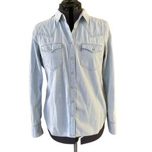 Levi’s Light White Wash Western Chambray Button Down shirt womens size L